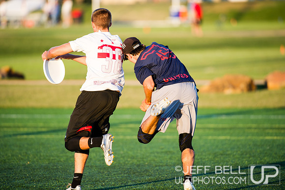 USAU_Nationals_2013_Thursday_20131017_182542_JBP2717