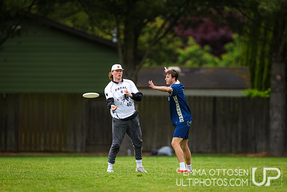 Sunday full coverage from USAU D-IIII College Championships: Round 1