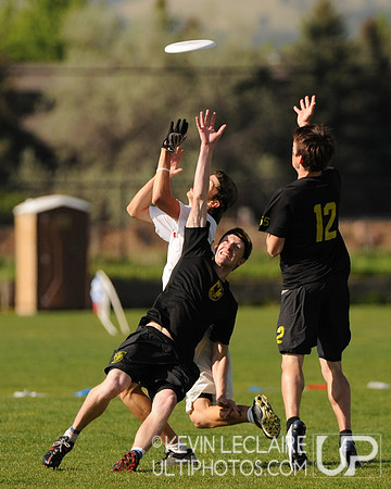 Friday 8:30am round -- 2011 USAU College Championships