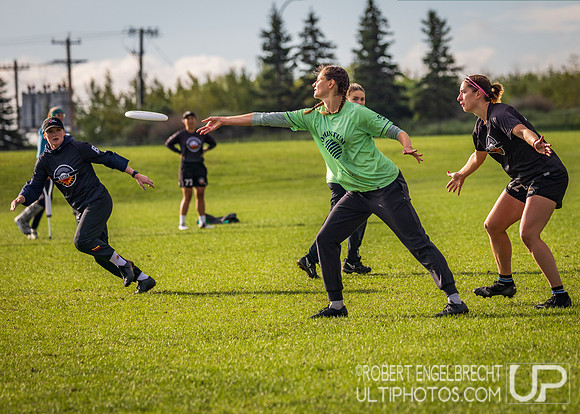Edmonton, AB: Canadian Ultimate Juniors Championships 2025. Thur