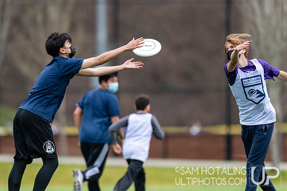 Youth ultimate frisbee at Seven Hills Invite