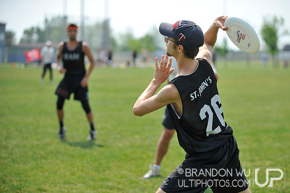 Sunday Open Bracket Play - 2012 USAU D-III College Championships