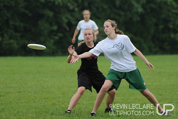 Girls 10:30am Sunday Round (Qtrs) -- 2011 HS Easterns
