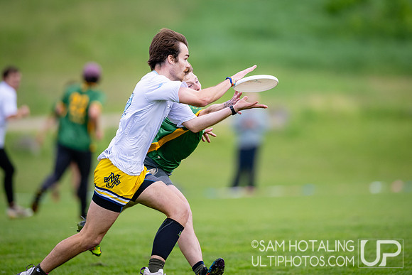 Pool play at USAU D1 College Championships