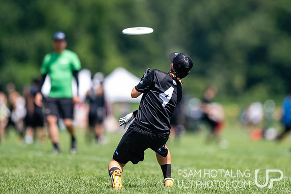 TOKYO Mavericks vs Revolution in quarterfinals at World Ultimate Club Championships