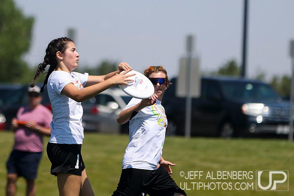 Pool play at USAU Youth Club Championships