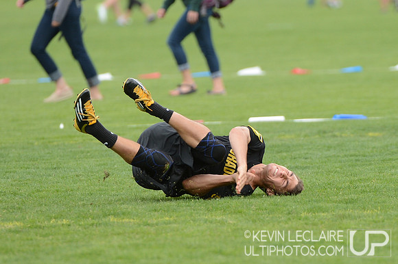 2012 USAU D-I College Championships Friday Action