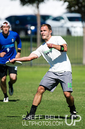 USAU_Nationals_2013_Thursday_20131017_142531_JBP1757