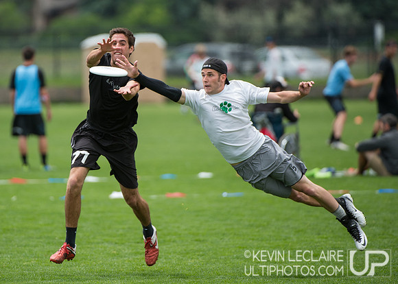 2012 USAU D-I College Championships Friday Action
