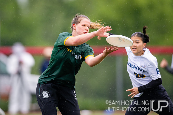 Quarterfinals at USAU DI College Championships