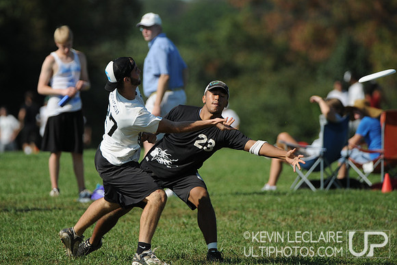 Hucks off the Hilltop -- Saturday Round 4 photo