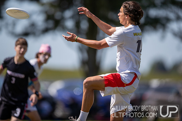 Day 2 of the USA Ultimate D-I College Championships