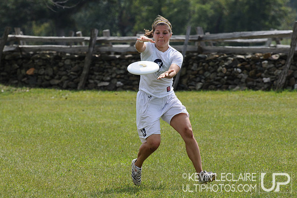 Sunday Women's Division - Georgetown v. Dirty Ladies A - 2009 Capital Sectionals
