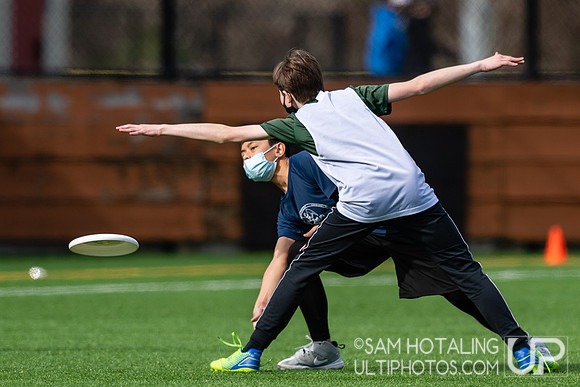Youth ultimate frisbee at Seven Hills Invite