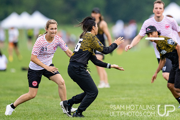 Charrúa vs Eintracht Frankfurt in pool play at World Ultimate Club Championships