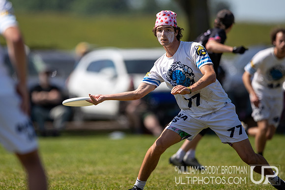 Day 2 of the USA Ultimate D-I College Championships