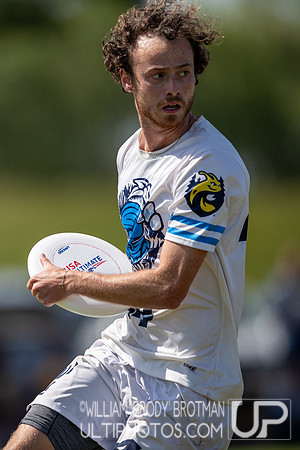 Day 2 of the USA Ultimate D-I College Championships