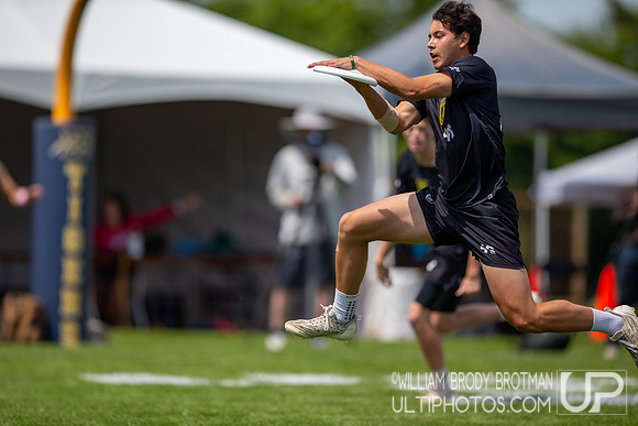 Day 3 of the USA Ultimate D-I College Championships