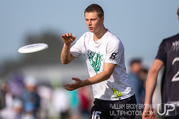 Day 2 of the USA Ultimate D-I College Championships