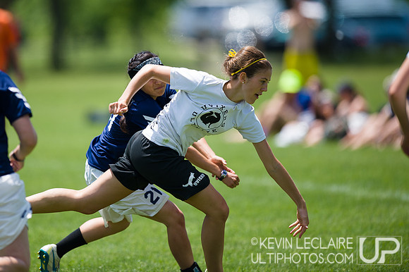 2014 USAU D-I College Champs Saturday Round 3 Action