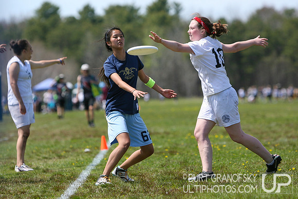 Sunday Action, Girls -- USAU 2014 HS Northeastern Championships