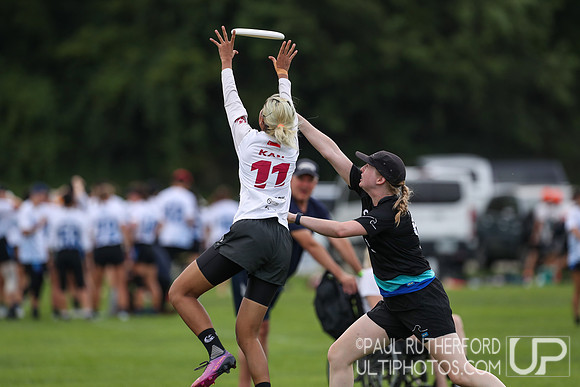 Salty and Pangolins at the 2022 World Ultimate Club Championships