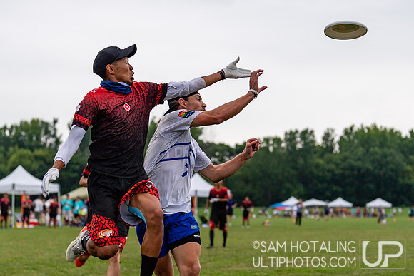 GOAT vs Nomadic Tribe in pool play at World Ultimate Club Championships