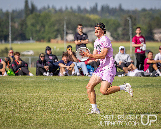Edmonton, AB: Canadian Ultimate Seniors Championships 2025. Saturday, Aug. 16