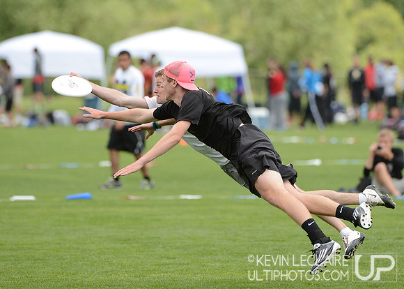 2012 USAU D-I College Championships Friday Action