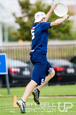 USAU_Nationals_2013_Friday_20131018_101816_JBP3756