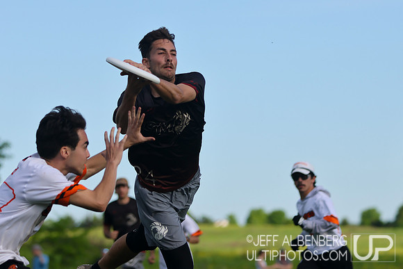Pool play at USAU D1 College Championships
