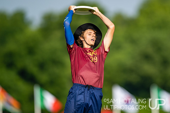 GRUT vs RATELS in pool play at World Ultimate Club Championships