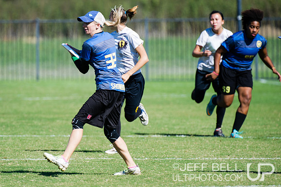 USAU_Nationals_2013_Thursday_20131017_113857_JBP0955