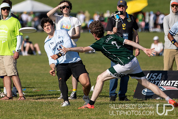 Day 2 of the USA Ultimate D-I College Championships
