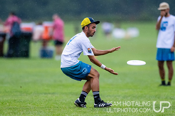 Gentle vs Guayota in pool play at World Ultimate Club Championships