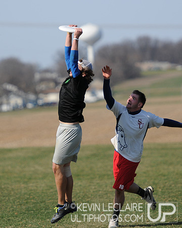 Sunday Open Division Finals Round Action