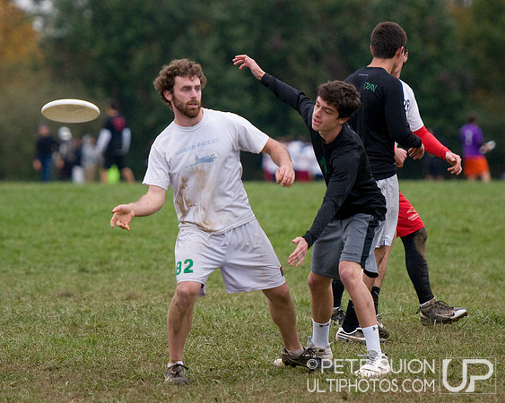 Round 2 Pool Play action from Patriot Games 2011.