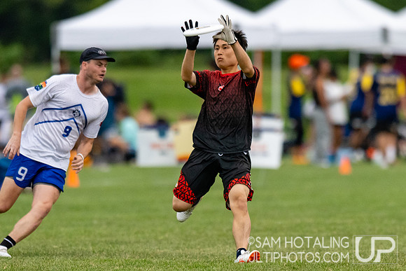 GOAT vs Nomadic Tribe in pool play at World Ultimate Club Championships