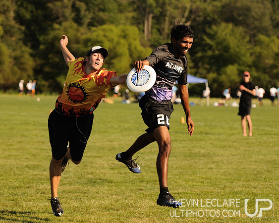 Saturday Elite Open division action -- Chesapeake Open 2010
