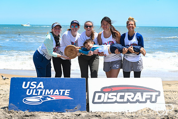 FMP Women's Team Spirit Winners Team Photo - 2024 Beach Champion