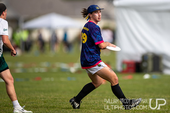 Day 1 of the USA Ultimate D-I College Championships