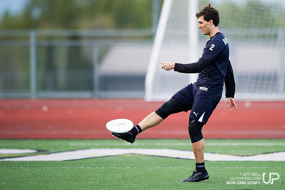 Nighthawks_Rainmakers_20140426_190844_JBP945