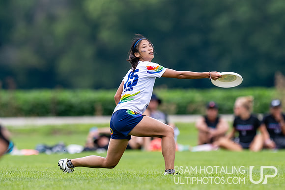 Pop Ultimate vs Spanglish in pool play at World Ultimate Club Championships