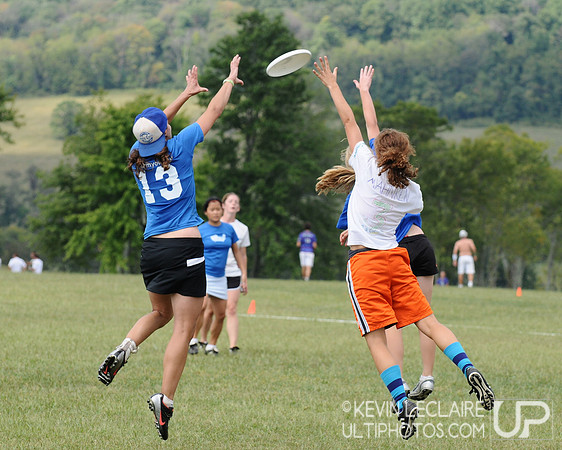 Sunday Women's Division - Dirty Ladies A v. Dirty Ladies B - 2009 Capital Sectionals