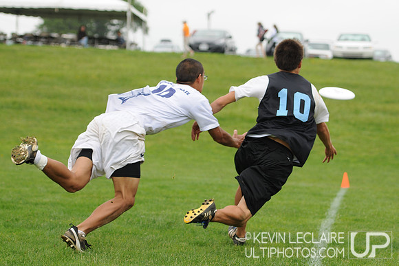 Sunday 10:30am Open Division Qtrs & Consolation Round -- 2011 High School Easterns
