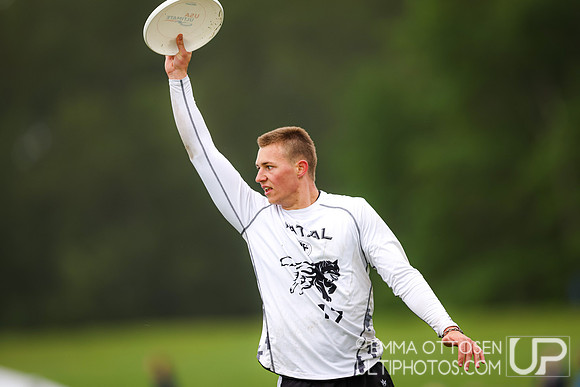 Sunday full coverage from USAU D-IIII College Championships: Round 1