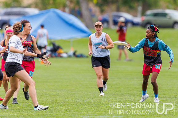 Hot Flash vs. Molly Grey