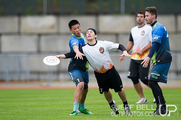 Riptide_Flamethrowers_20140427_151143_JBP01845