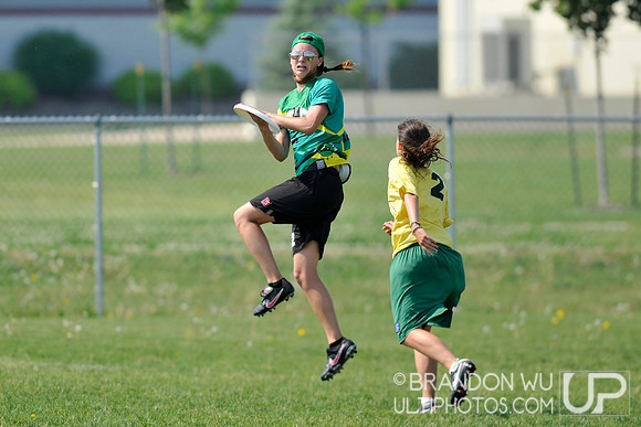 Sunday Women's Bracket Play - 2012 USAU D-III College Championships