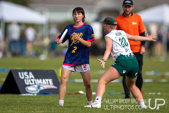 Day 1 of the USA Ultimate D-I College Championships